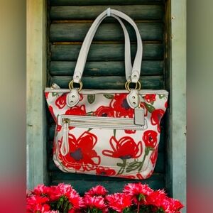 Coach Poppy Hallie East/West Tote NWOT & Basic Dust Bag